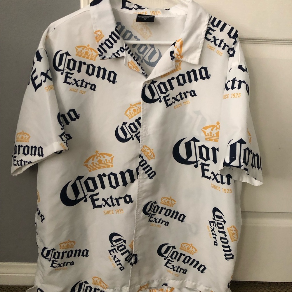 Corona Extra White Short-Sleeve Button-Up Shirt- XL